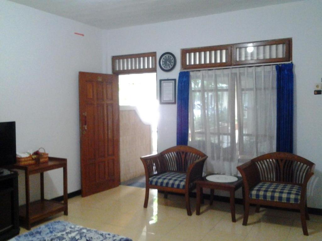 Hotel Wisma Djaja Syariah Bojonegoro Kamer foto